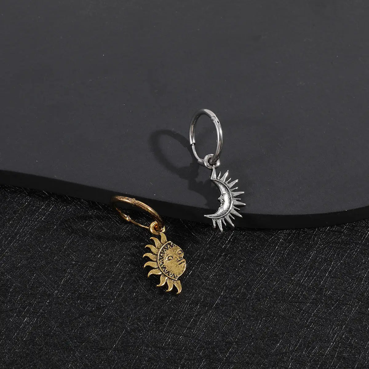 Sun And Moon Asymmetric Accessories Men's Titanium Steel Couple's High Sense Necklace